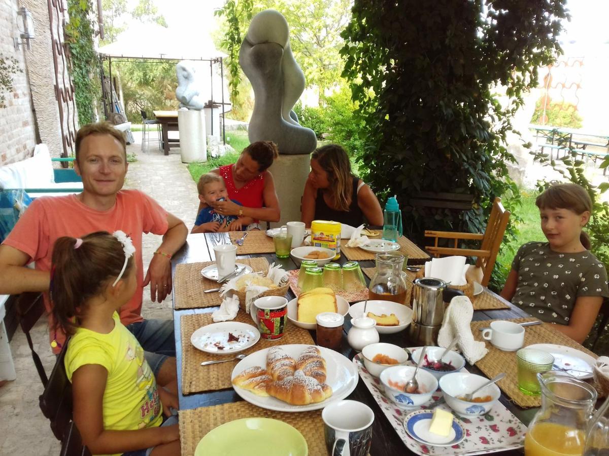 "La Casa Degli Ulivi Art B&B" Trecastelli Dış mekan fotoğraf