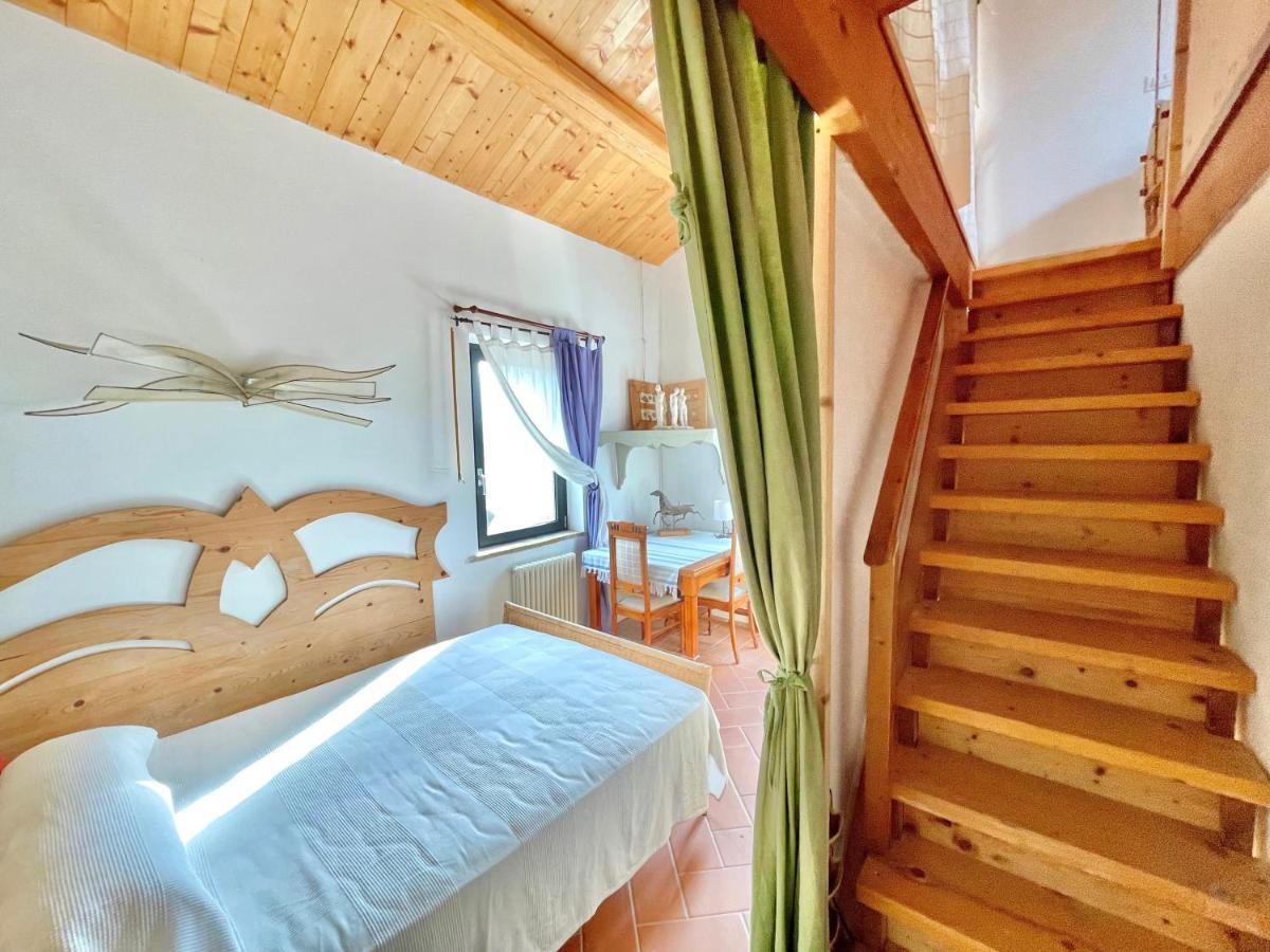 "La Casa Degli Ulivi Art B&B" Trecastelli Dış mekan fotoğraf