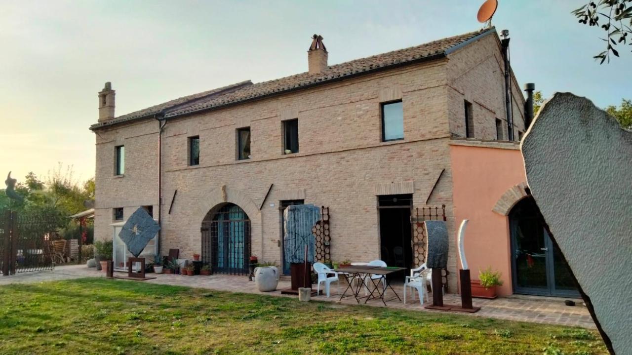 "La Casa Degli Ulivi Art B&B" Trecastelli Dış mekan fotoğraf